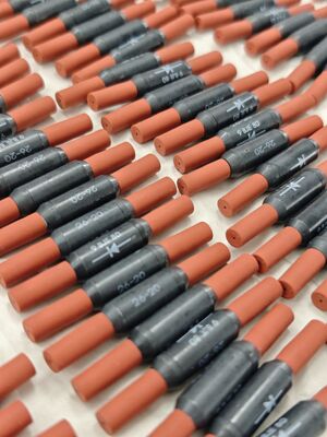 TE Connectiviteit BJE-80 Aerospace-grade Inline Diode Splice Assembly met eenrichtingsgeleidende diode en vlamvertragende warmte-krimpbare afdichting voor AWG 26 ̇20 draad